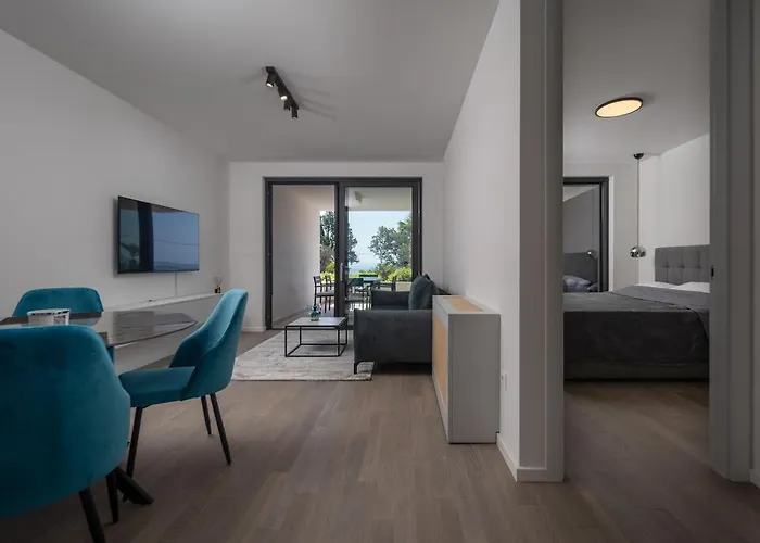 Apartment Plaza Delmar *