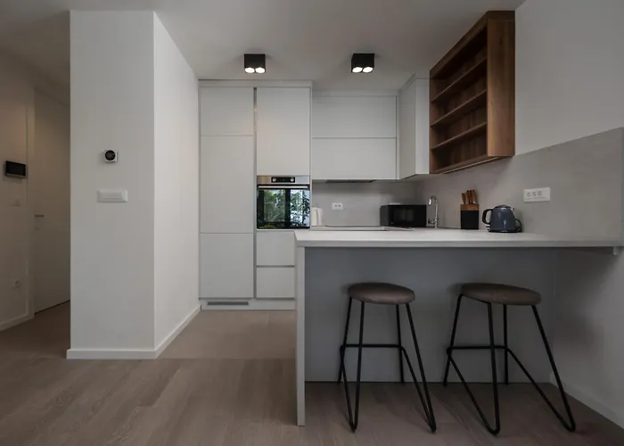 Apartment Plaza Delmar *